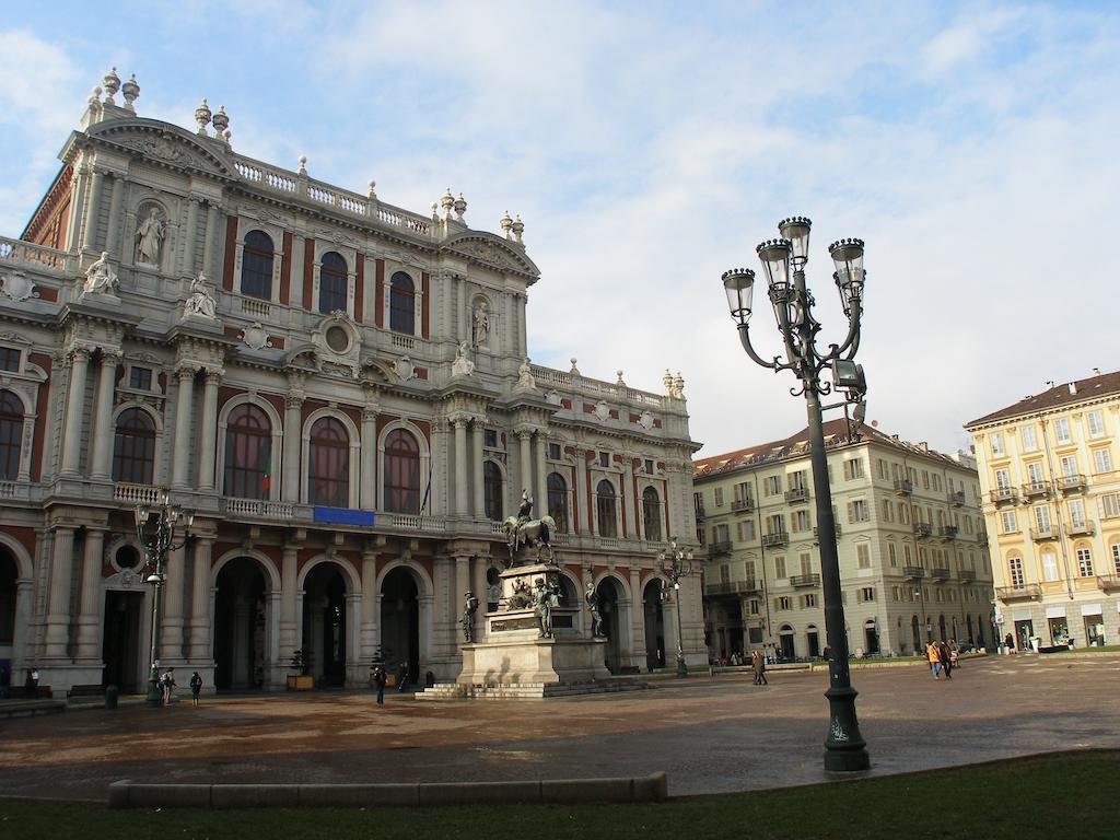 Miomay Pensionat Turin Exteriör bild