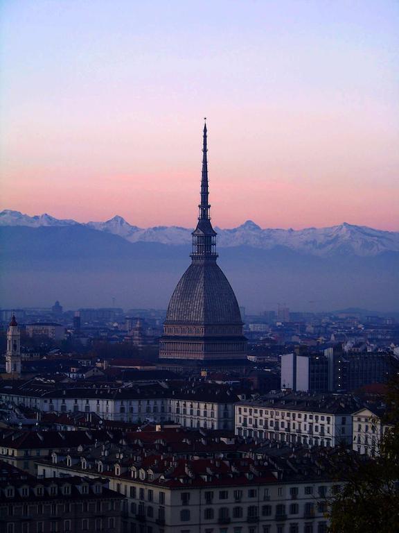 Miomay Pensionat Turin Exteriör bild